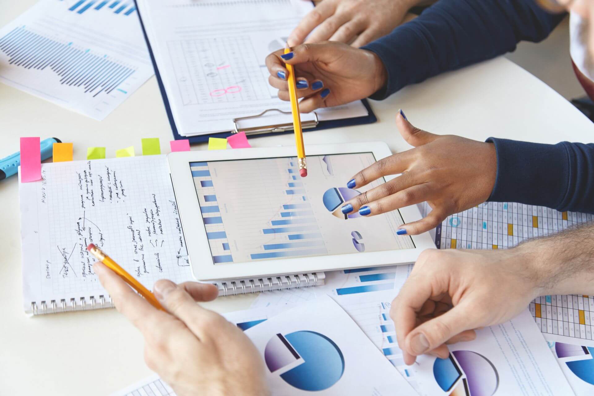 Asset Managers & Brokerage Research Desks